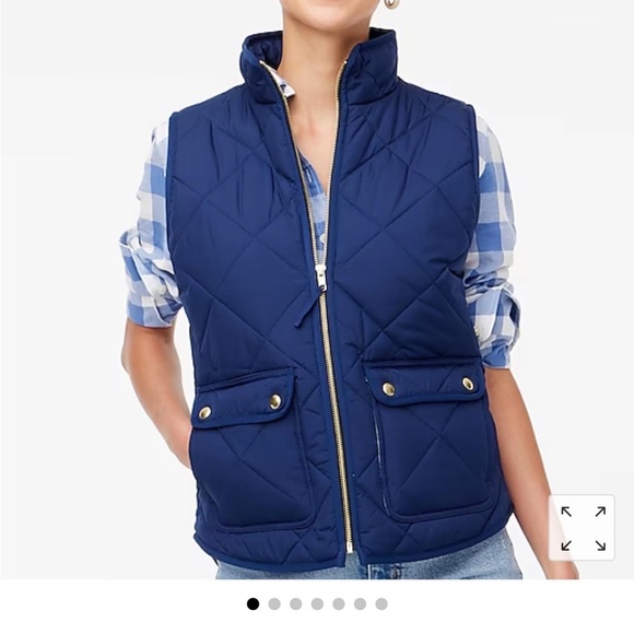 Jcrew navy puffer vest with snap pockets - Picture 5 of 7